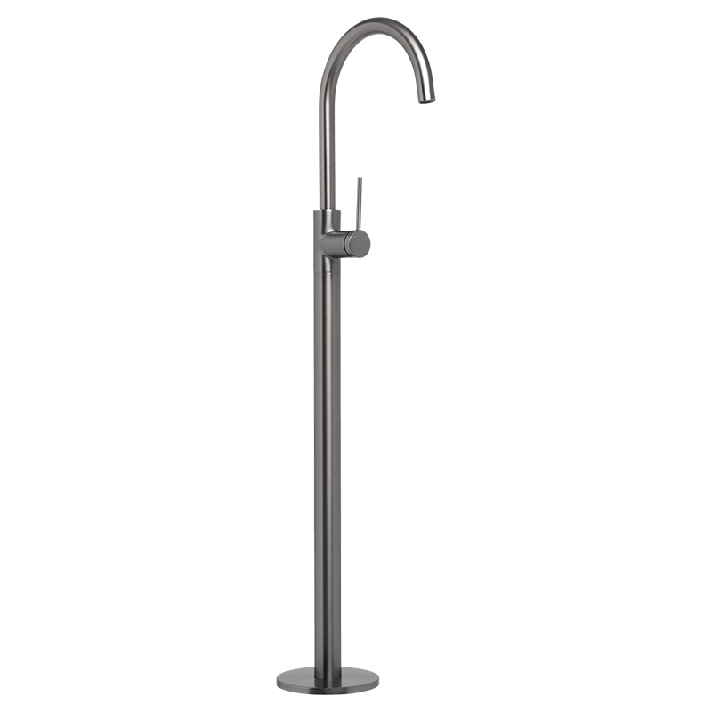 Venezia Freestanding Bath Filler Chrome - Image 4